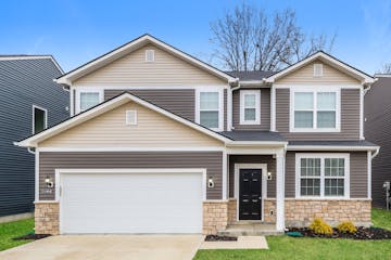 11934 WOODEN TRACE DR LOUISVILLE, KY 40229